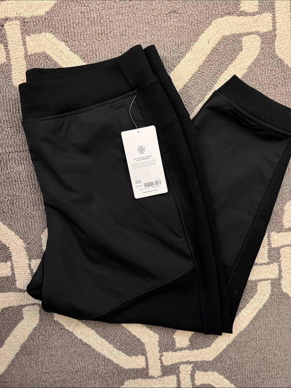 NWT Women’s Athleta Get Set Jogger- Black-Size XL